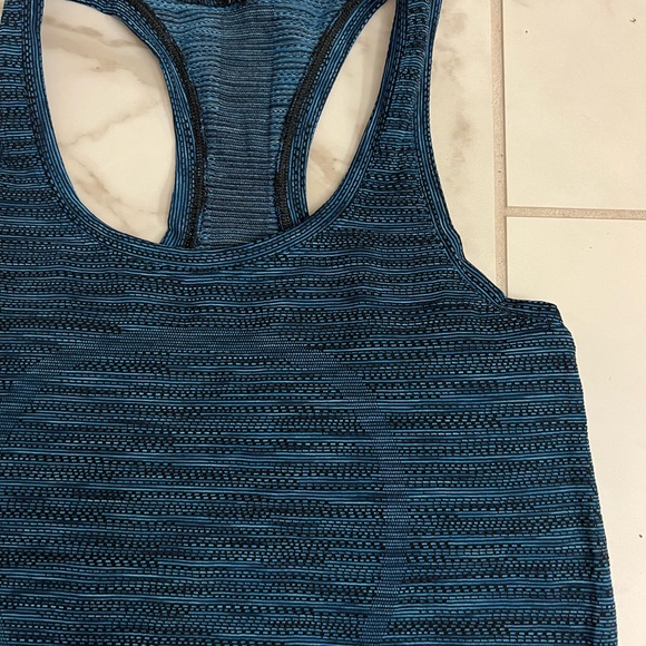 Lululemon Swiftly Tech Racerback - Picture 4 of 4